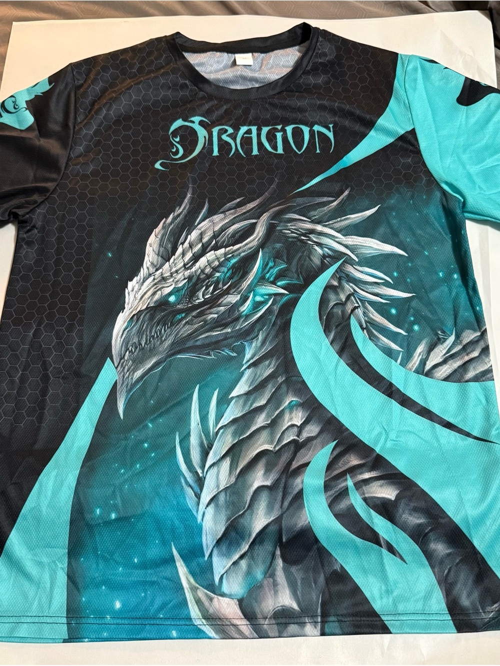 NWOT 2 pack 1 Red & 1 Teal Dragon Graphic both sides T-shirts Tees size Medium - Picture 3 of 13